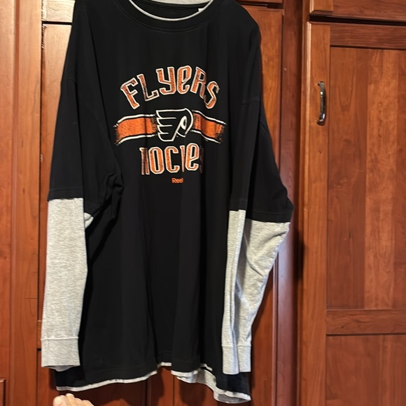 Men’s Reebok Flyers Hockey long sleeve tee shirt 5XL. Black with grey sleeves. - Picture 2 of 3